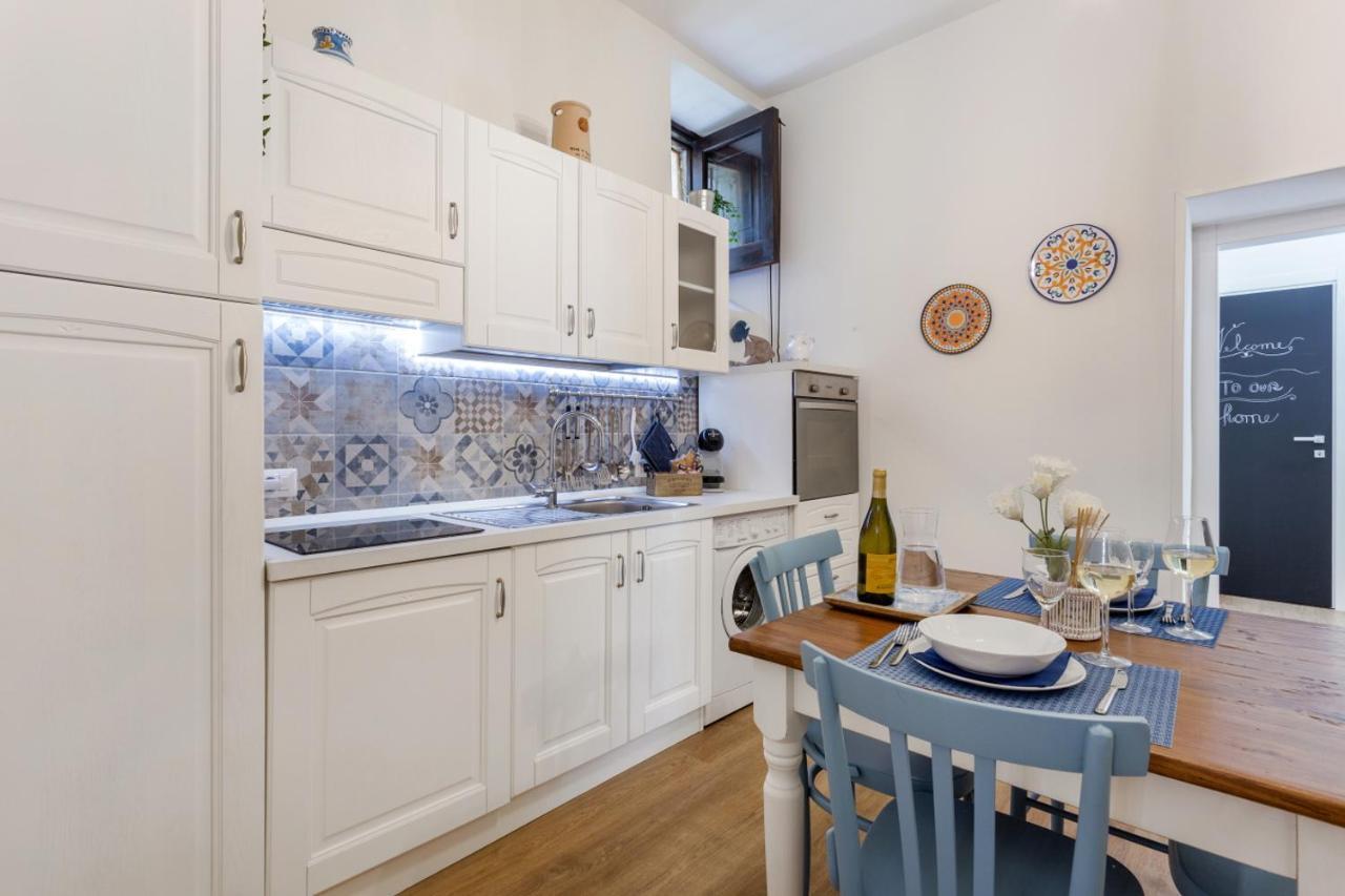 Casa Nagale- Una Suite Di Charme Nel Cuore Di Ortigia A 50 Mt Dal Mare Syrakusa Exteriör bild