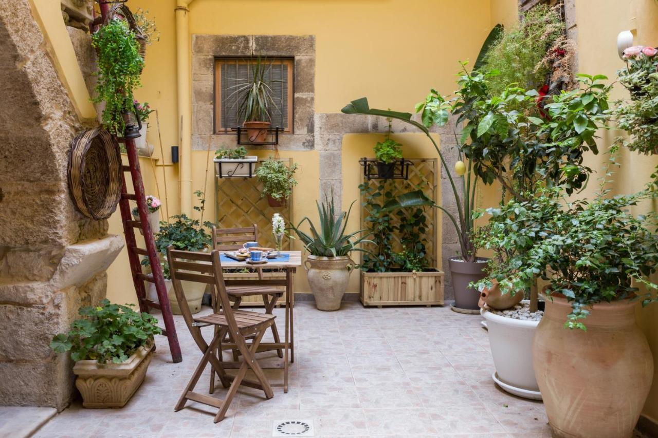 Casa Nagale- Una Suite Di Charme Nel Cuore Di Ortigia A 50 Mt Dal Mare Syrakusa Exteriör bild
