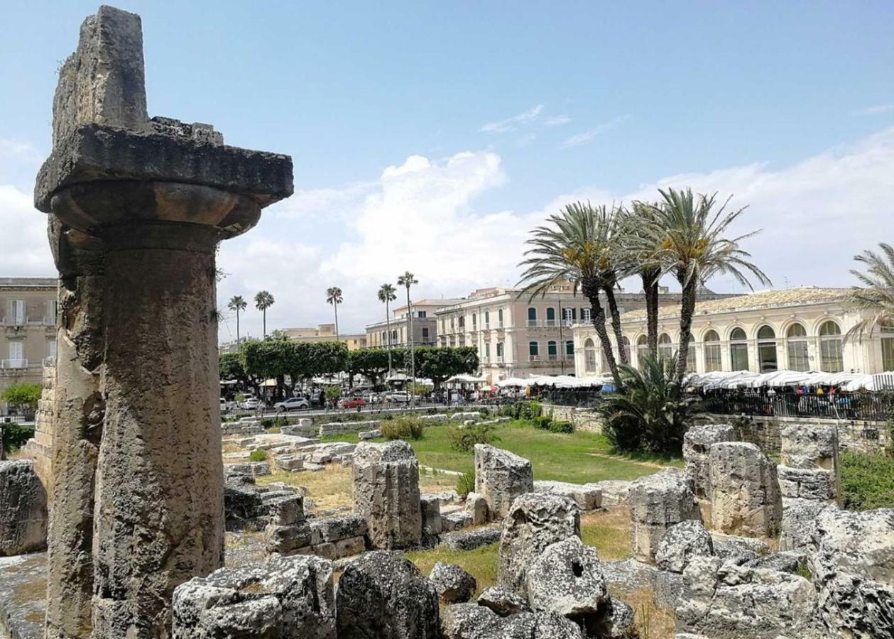 Casa Nagale- Una Suite Di Charme Nel Cuore Di Ortigia A 50 Mt Dal Mare Syrakusa Exteriör bild